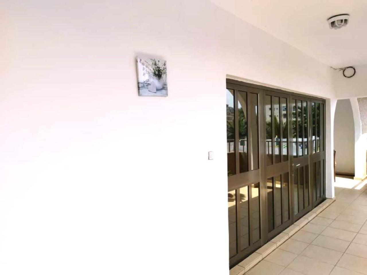 Rosalie'S Suites Lomé Eksteriør bilde
