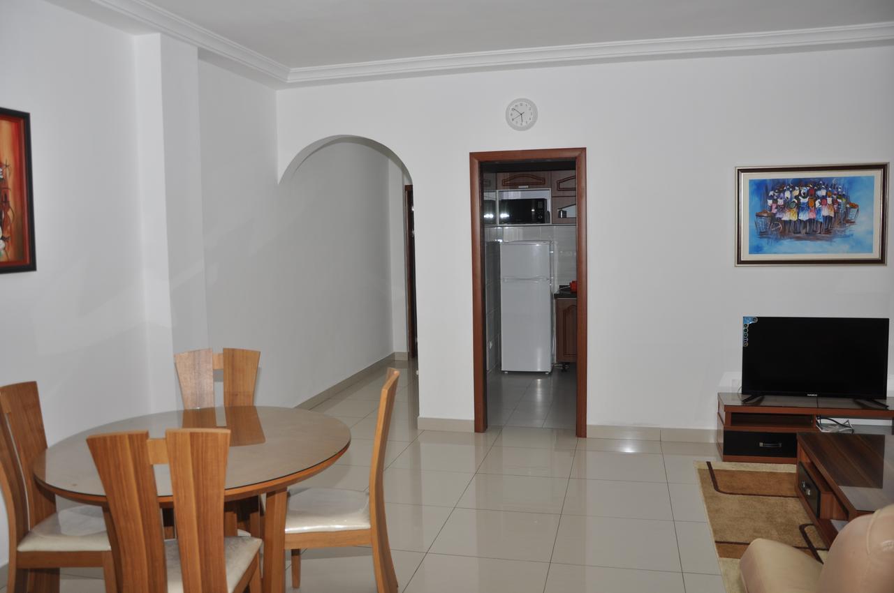 Rosalie'S Suites Lomé Eksteriør bilde