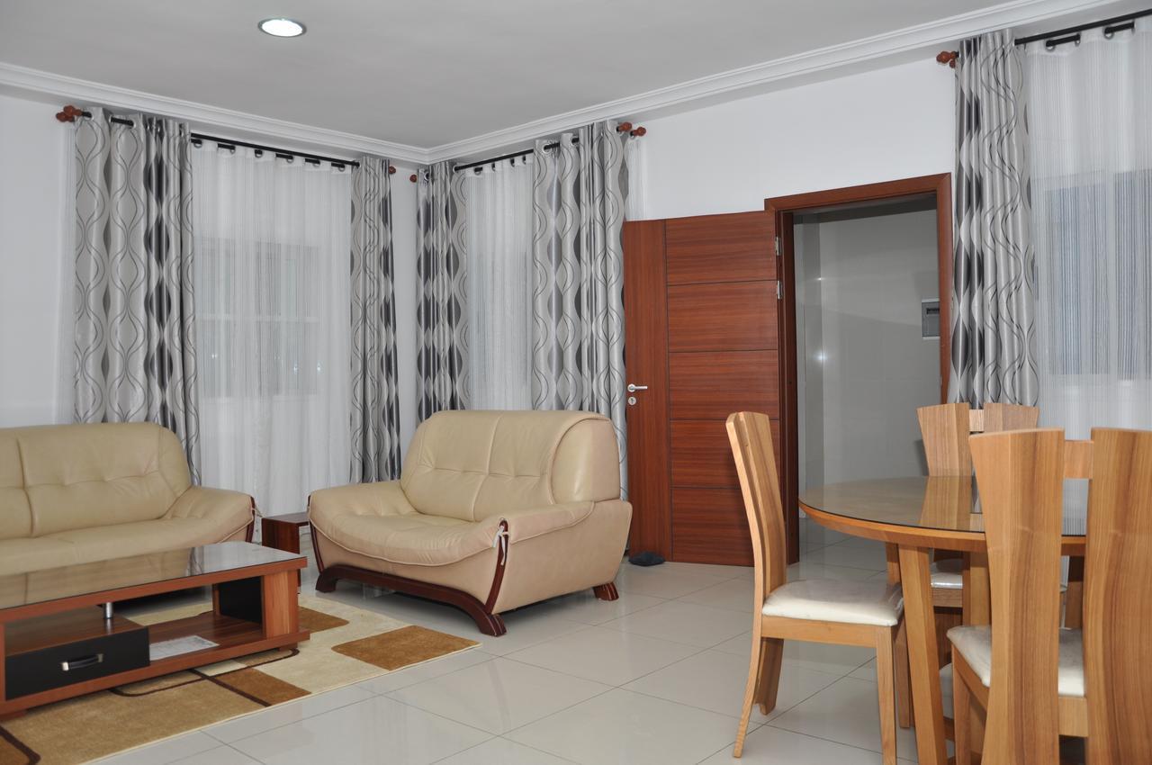 Rosalie'S Suites Lomé Eksteriør bilde